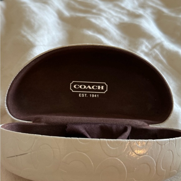 Original Coach Sunglasses with Cases - Picture 4 of 6